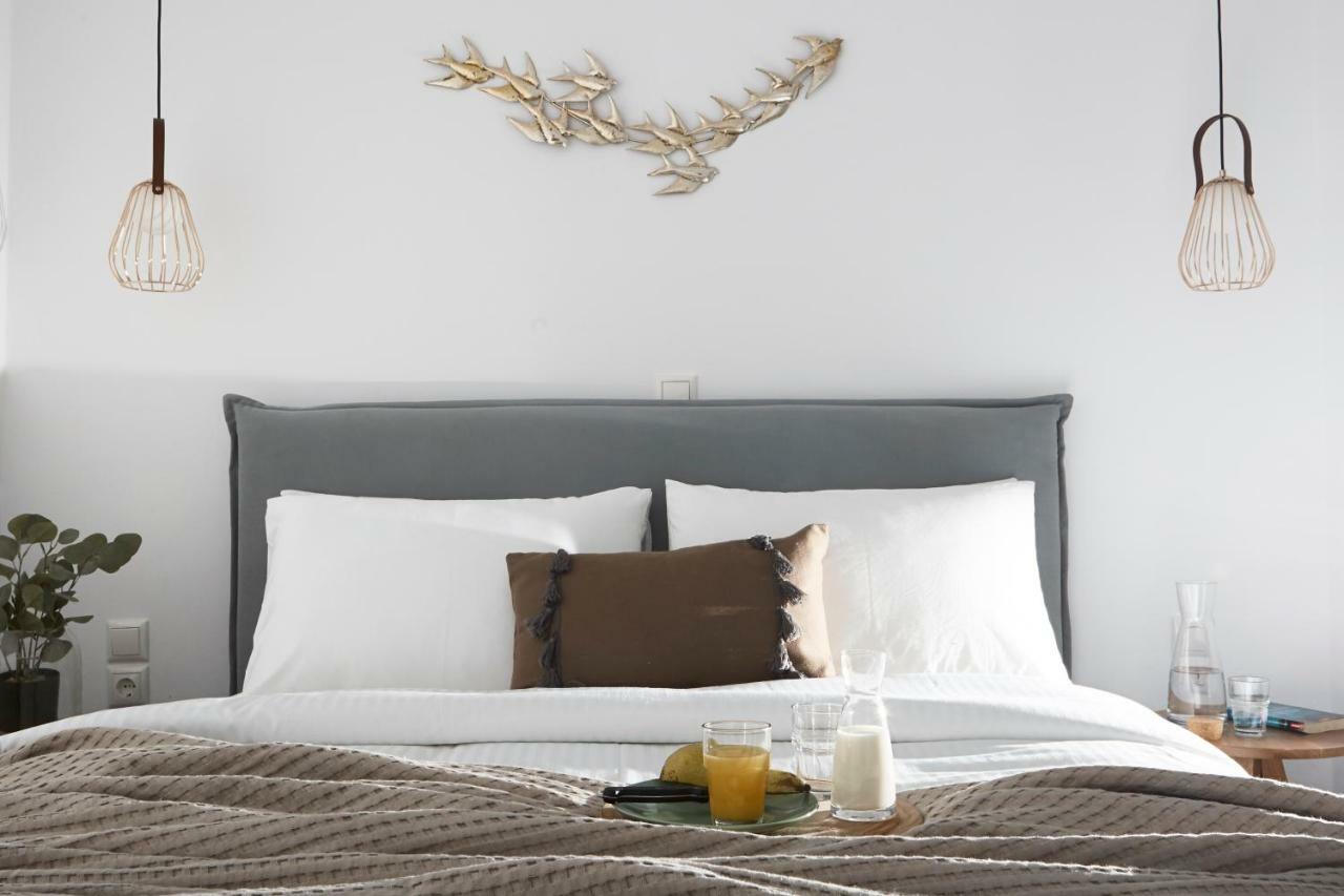 Pnoi Luxury Suites คาร์เทราดอส ภายนอก รูปภาพ