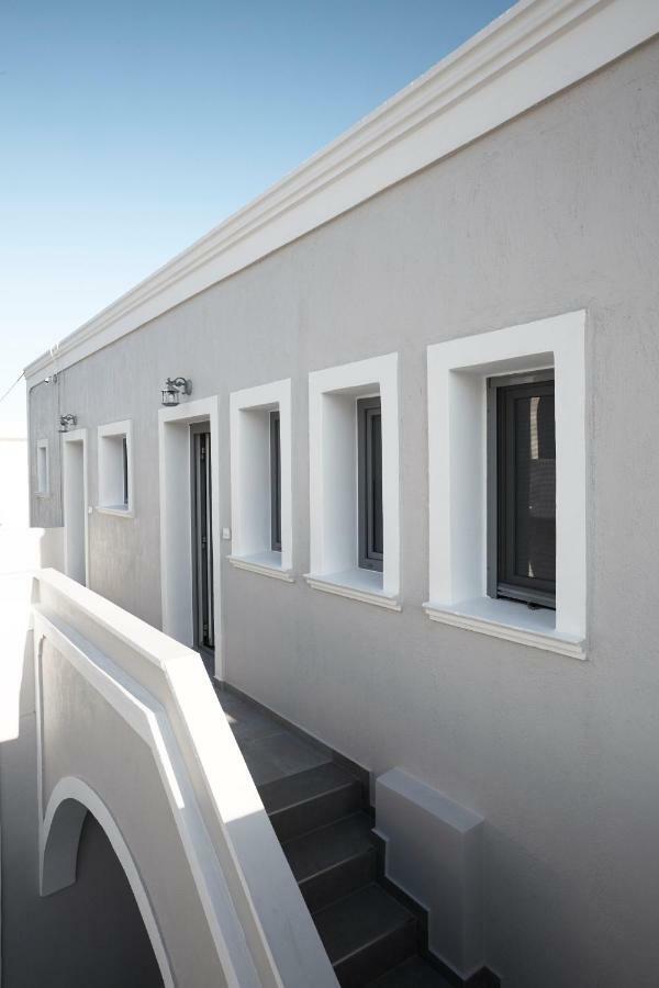 Pnoi Luxury Suites คาร์เทราดอส ภายนอก รูปภาพ